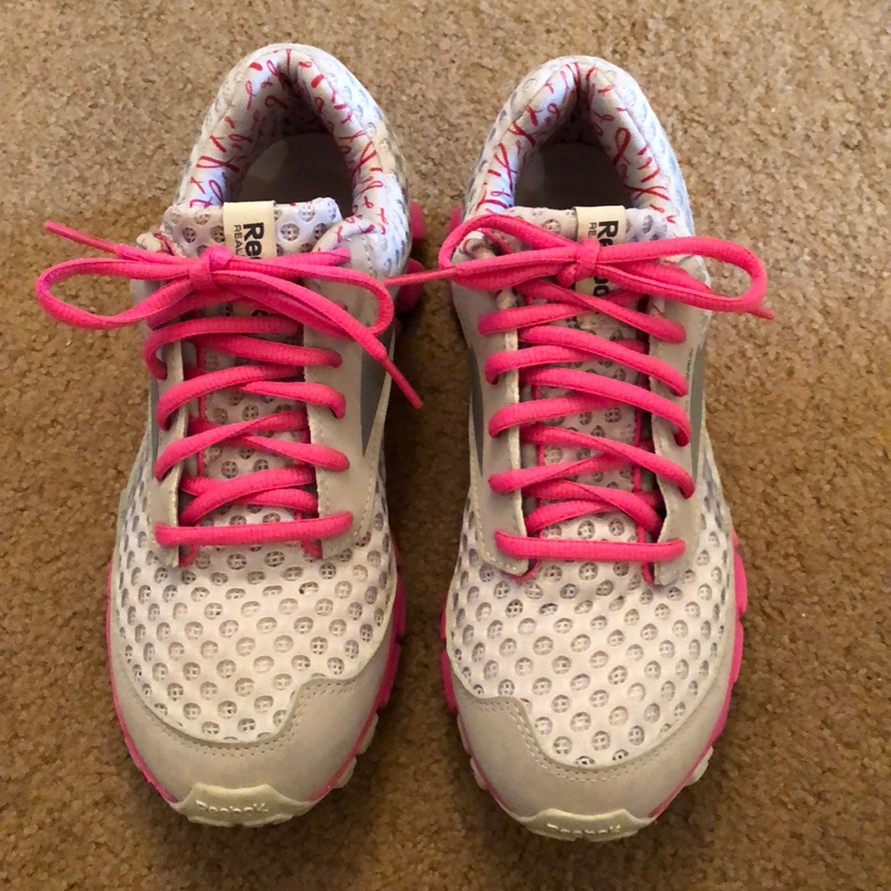 Women’s Reebok RealFlex Sneaker Size 6